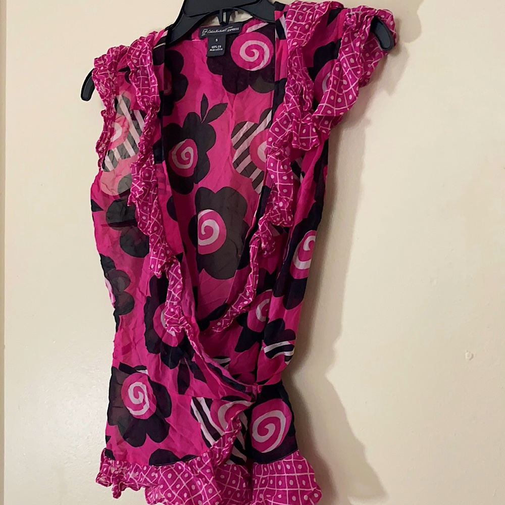 Express Pink Floral Small Express Top